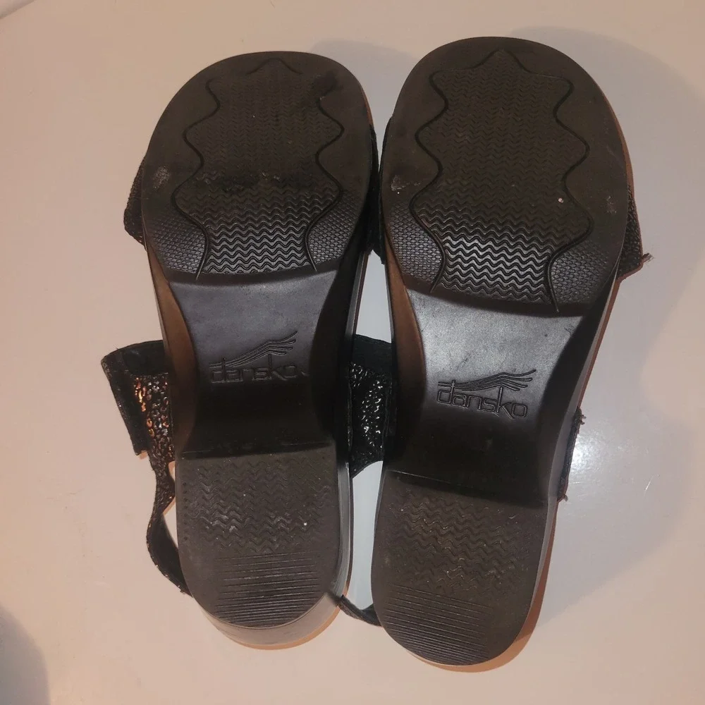 Dansko Sophie Metallic Print Leather‎ Wedge Sandals EU 38 US 7.5-8 Black
